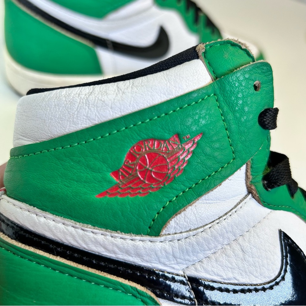 Nike Air Jordan Women’s Green and White Leather High Tops. Size 7.5 - Picture 8 of 16